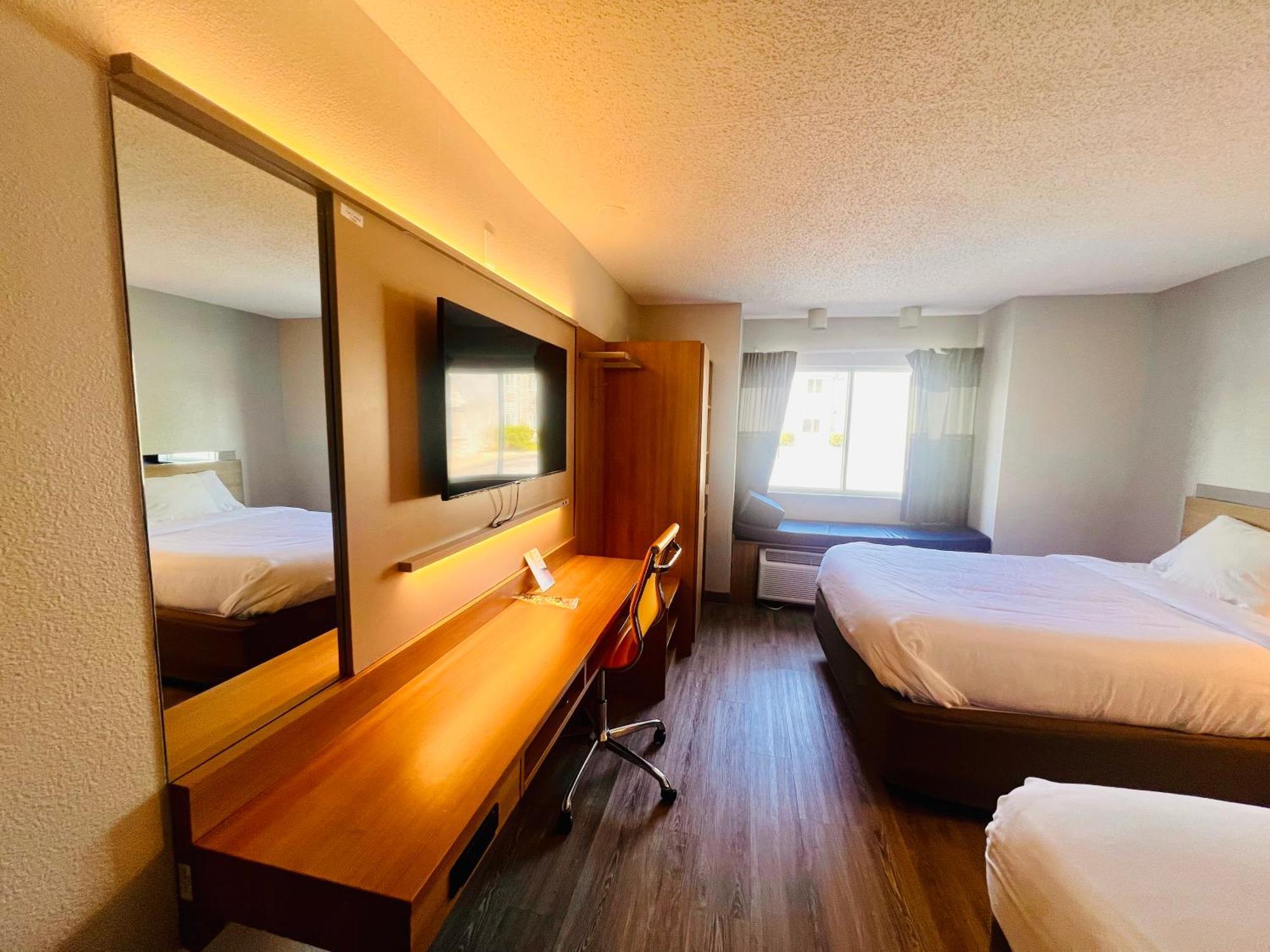 Microtel Inn By Wyndham Lexington Buitenkant foto