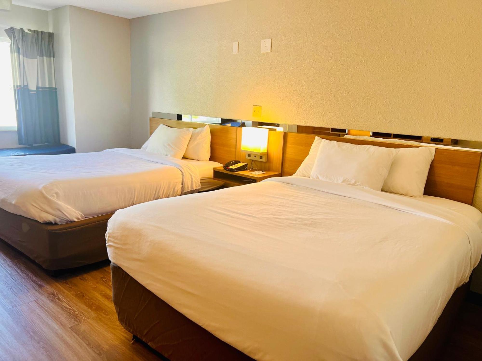 Microtel Inn By Wyndham Lexington Buitenkant foto