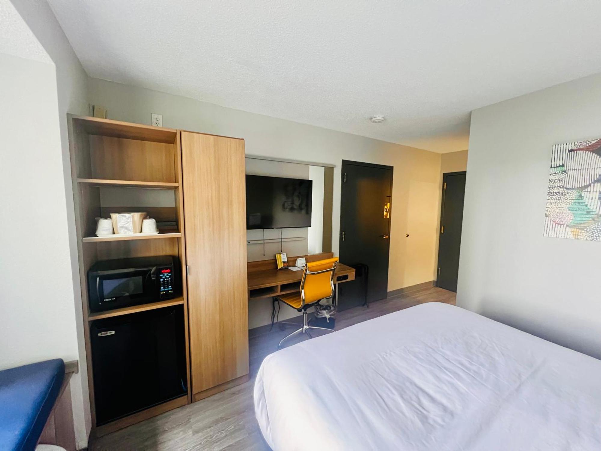 Microtel Inn By Wyndham Lexington Buitenkant foto