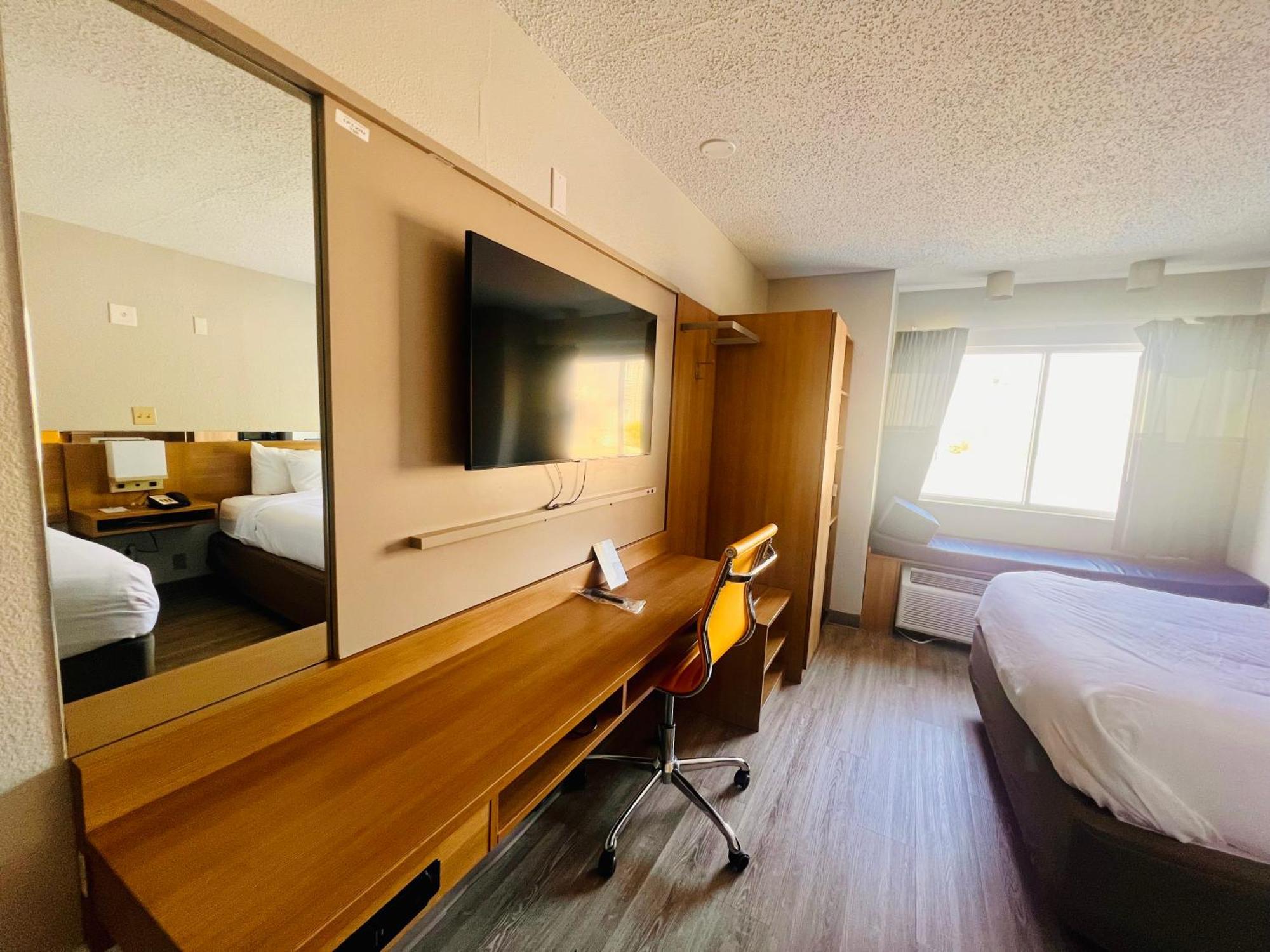 Microtel Inn By Wyndham Lexington Buitenkant foto