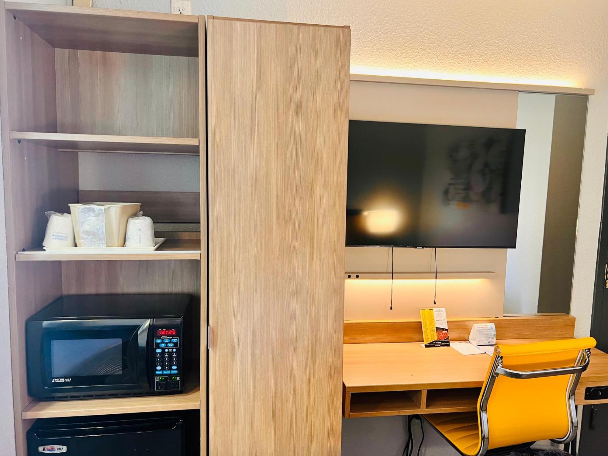 Microtel Inn By Wyndham Lexington Buitenkant foto