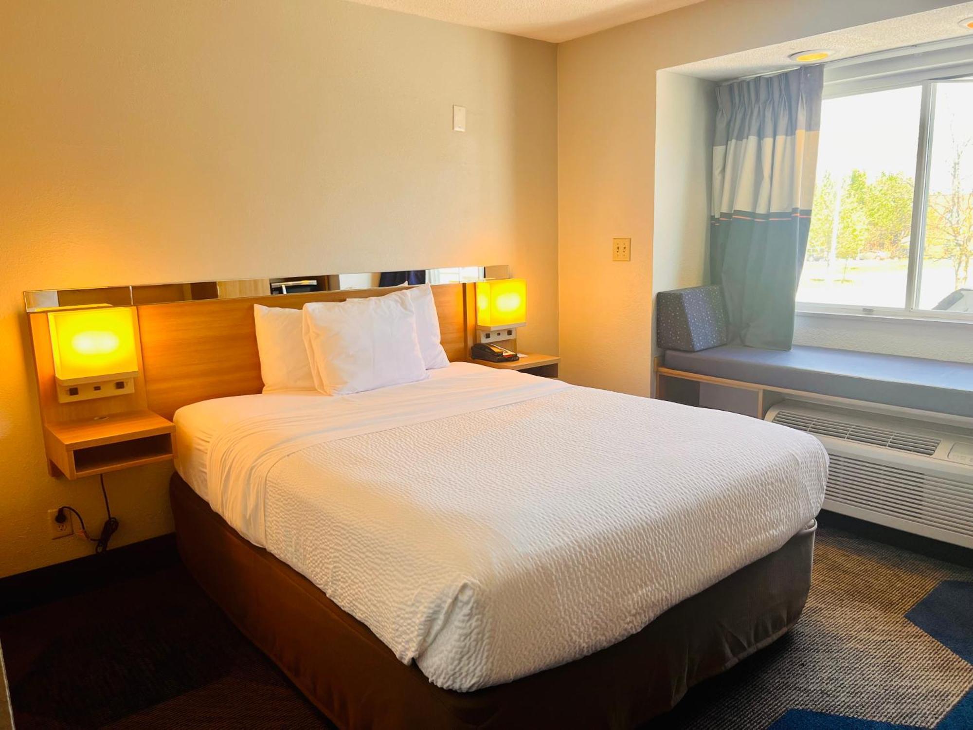 Microtel Inn By Wyndham Lexington Buitenkant foto