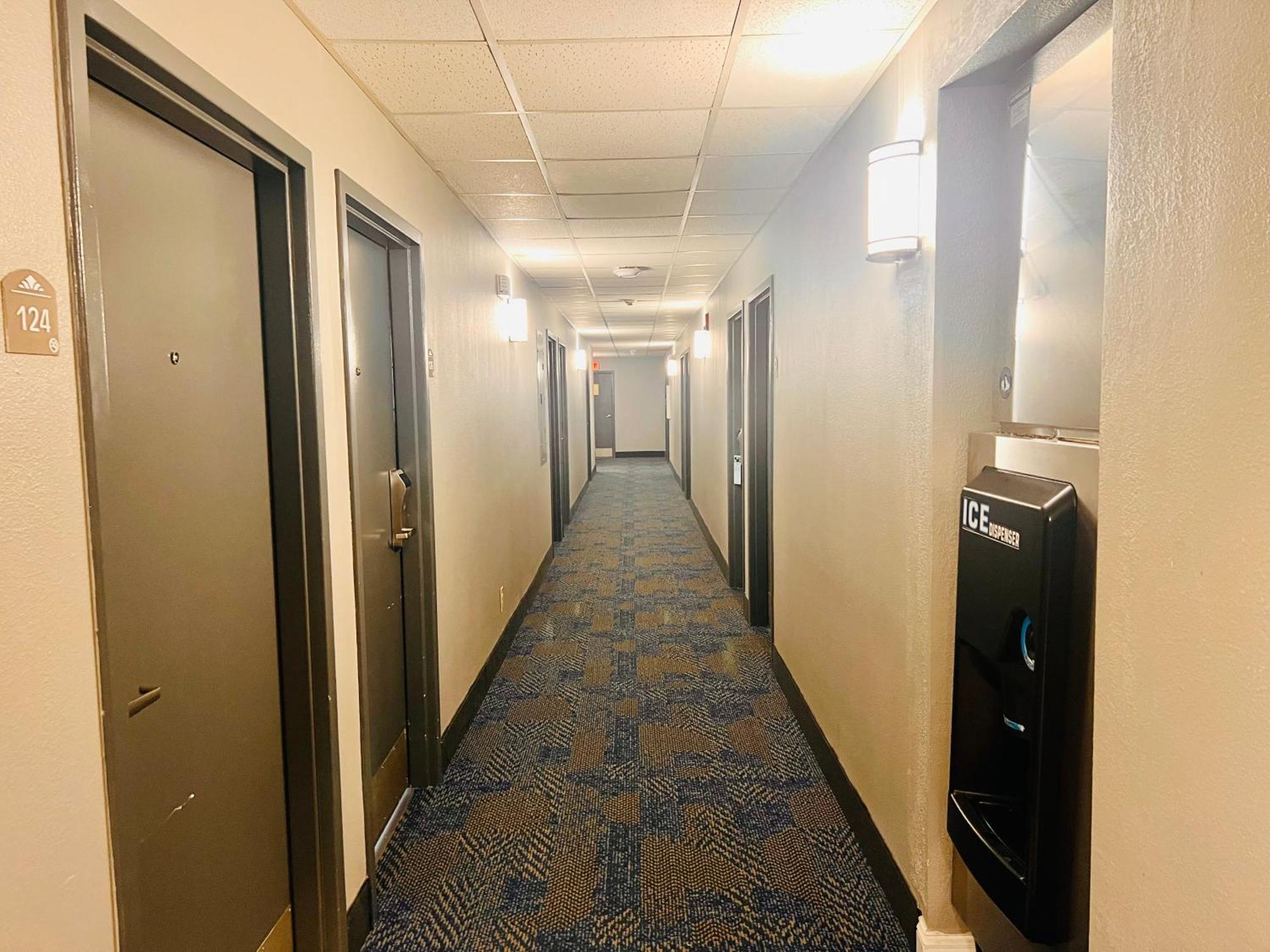 Microtel Inn By Wyndham Lexington Buitenkant foto