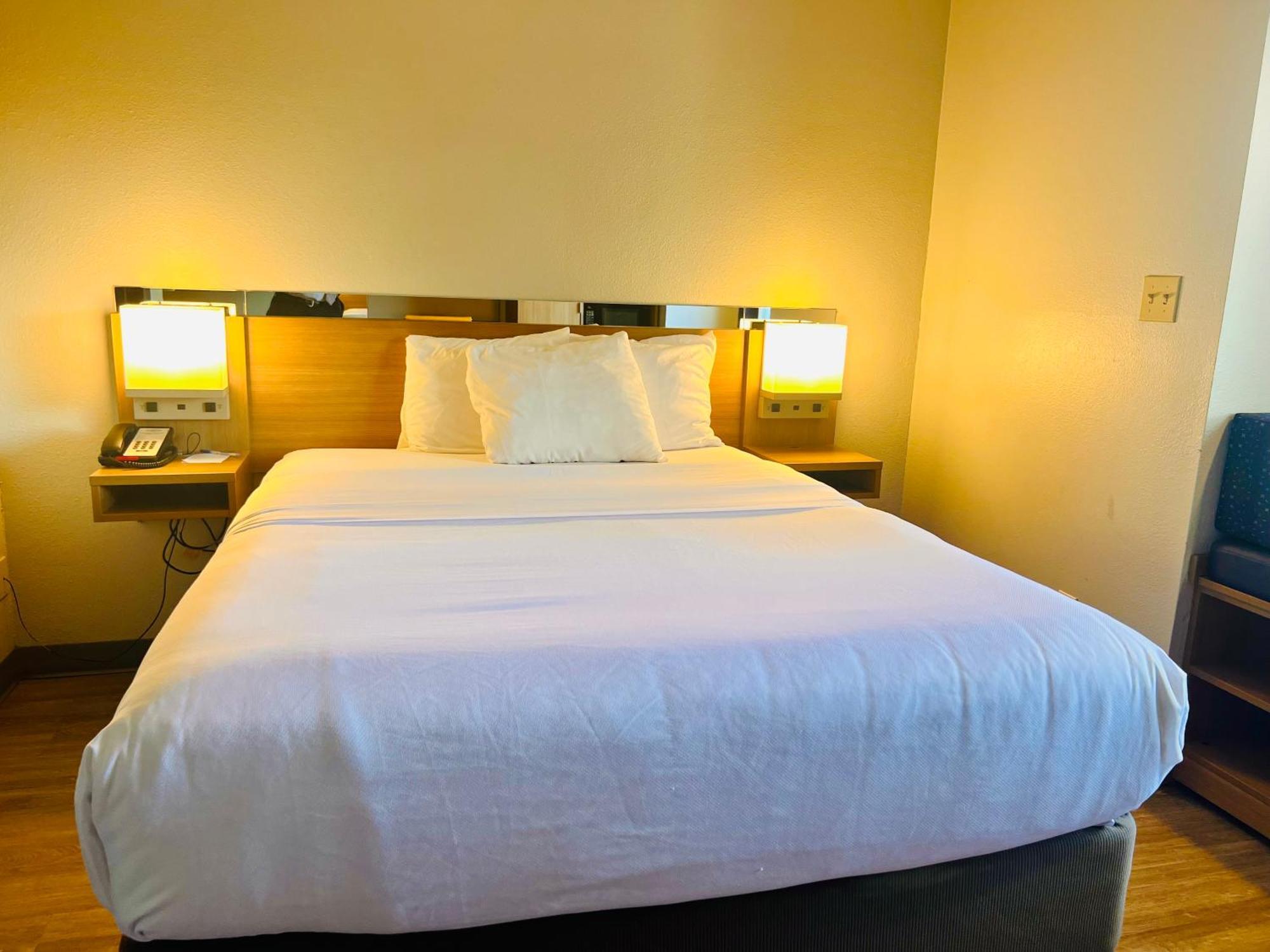 Microtel Inn By Wyndham Lexington Buitenkant foto